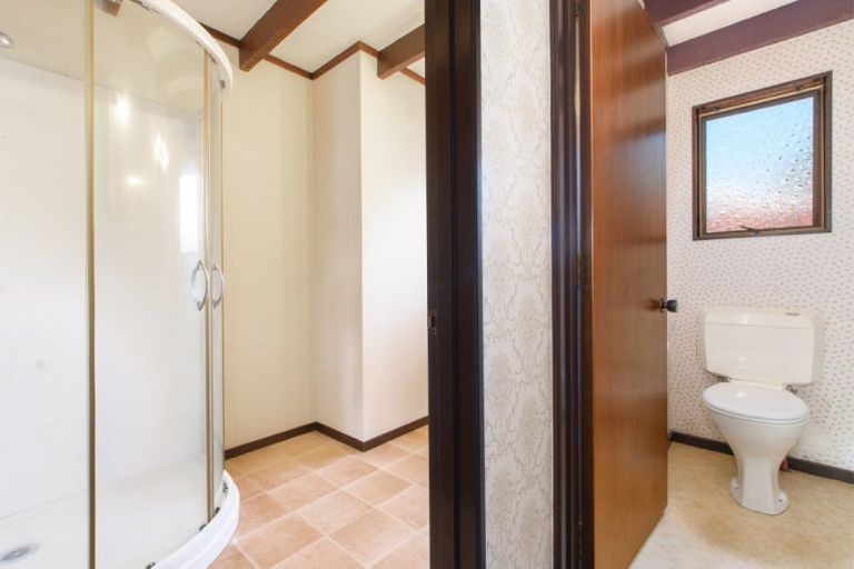 Photo of property in 64 Resolution Road, Welcome Bay, Tauranga, 3112