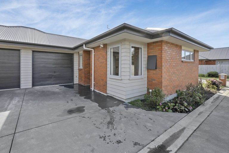 Photo of property in 1/4 Saint Peters Close, Woolston, Christchurch, 8062