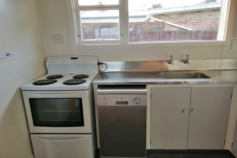 Photo of property in 92 Eglinton Road, Mornington, Dunedin, 9011