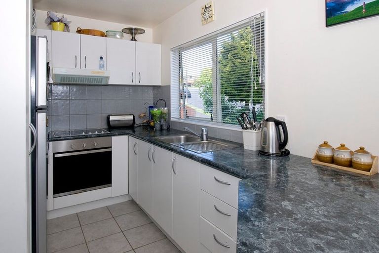 Photo of property in 37 Nevada Avenue, Pakuranga Heights, Auckland, 2010