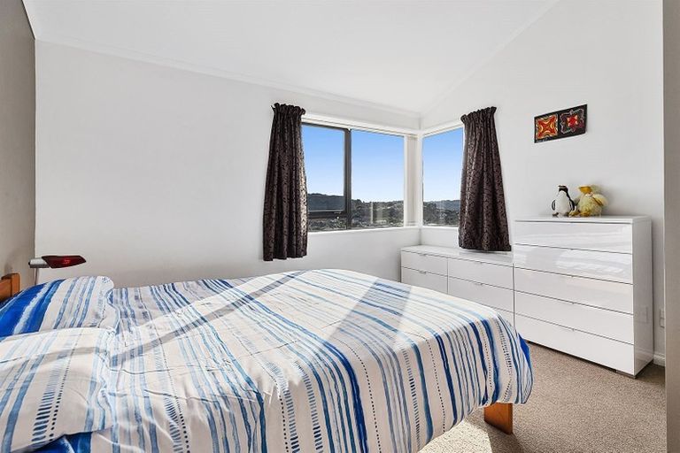 Photo of property in 4 Spyglass Lane, Whitby, Porirua, 5024