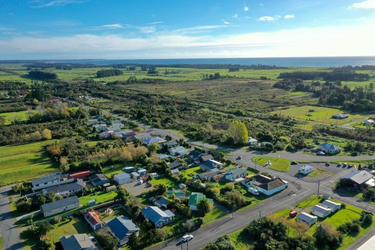 Photo of property in 2 Stewart Street, Waimangaroa, Westport, 7891