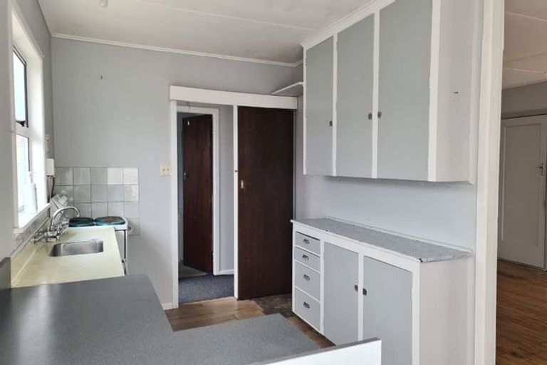 Photo of property in 28 Titoki Street, Castlecliff, Whanganui, 4501