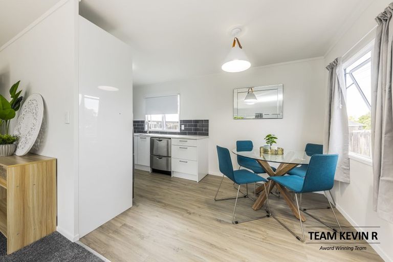 Photo of property in 2/76 Mcannalley Street, Manurewa East, Auckland, 2102