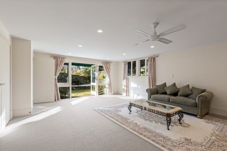 Photo of property in Millbrook Resort, 7 Chalmers Close, Arrowtown, 9371