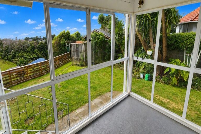 Photo of property in 32 Davies Road, Hurdon, New Plymouth, 4310