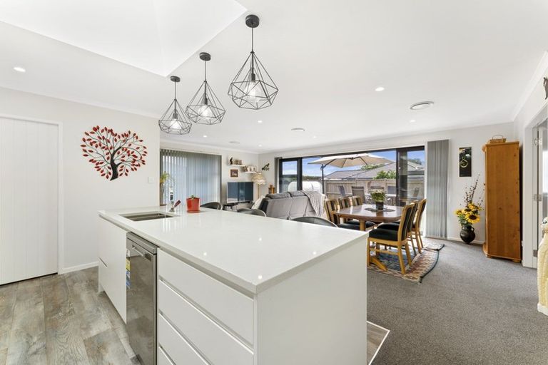 Photo of property in 9 Lakewood Grove, Levin, 5510