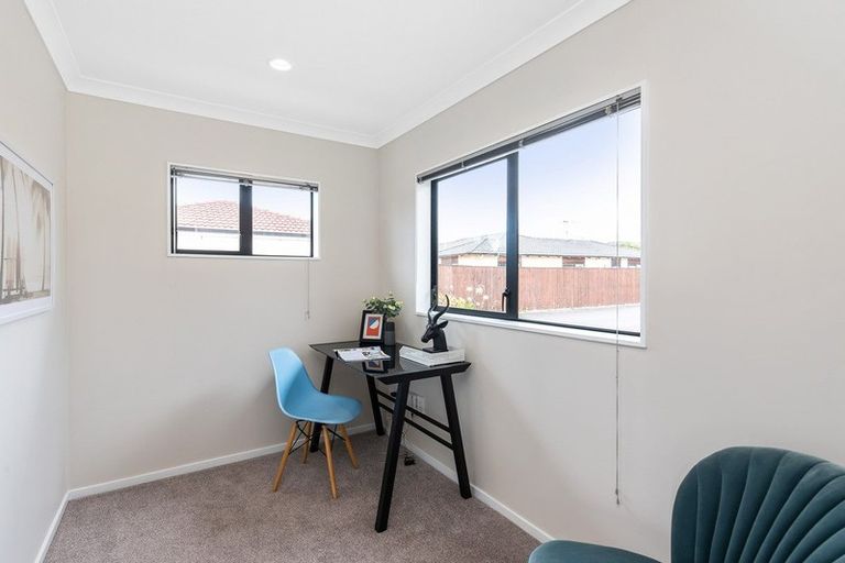 Photo of property in 2 Central Park, Paraparaumu Beach, Paraparaumu, 5032