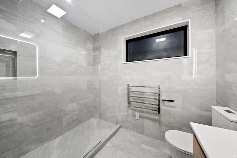 Photo of property in 29a Hywell Place, Manurewa, Auckland, 2102