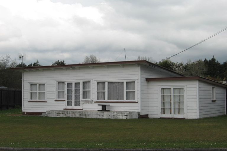 Photo of property in 22 Willow Avenue, Hannahs Bay, Rotorua, 3010