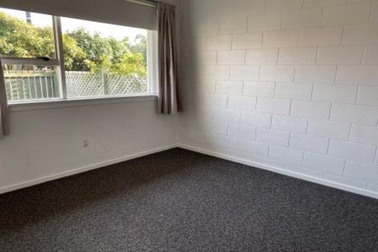 Photo of property in 2/90 Charles Street, Waltham, Christchurch, 8011