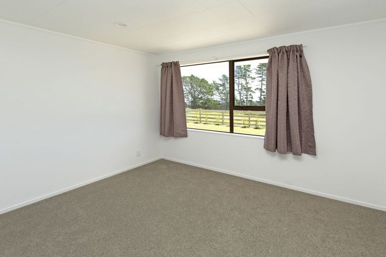 Photo of property in 1400 Kaipara Coast Highway, Kaukapakapa, 0984