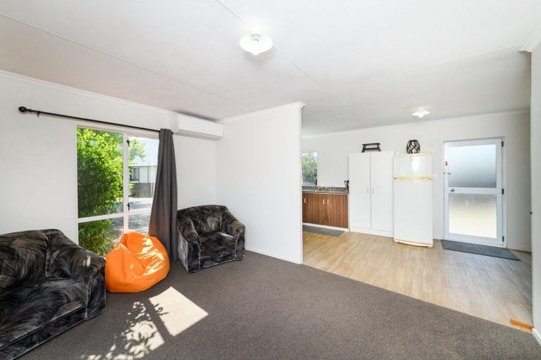Photo of property in 60 Newton Place, Westbrook, Palmerston North, 4412