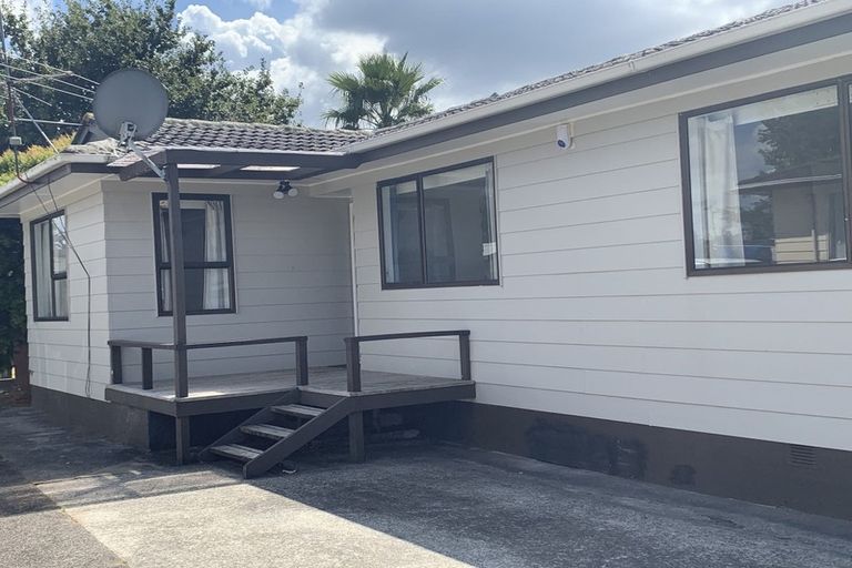 Photo of property in 18 Balloch Street, Randwick Park, Auckland, 2105