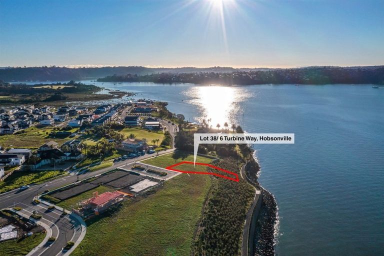 Photo of property in 6 Turbine Way, Hobsonville, 0616