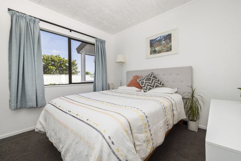 Photo of property in 25b Meander Drive, Welcome Bay, Tauranga, 3112