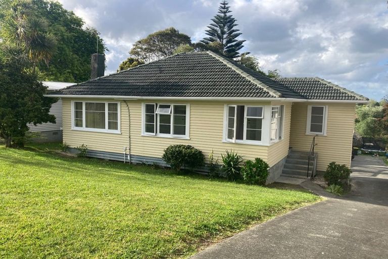 Photo of property in 5 Christina Avenue, Te Atatu South, Auckland, 0602