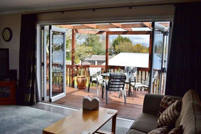 Photo of property in 2 Titoki Place, Inglewood, 4330