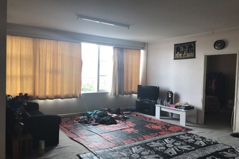 Photo of property in 2/2 Hall Avenue, Regent, Whangarei, 0112