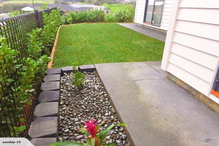 Photo of property in 78 Harvest Avenue, Orewa, 0931