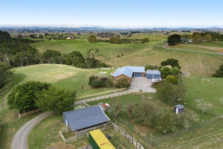 Photo of property in 1389 Highway 22, Pukekawa, Tuakau, 2696