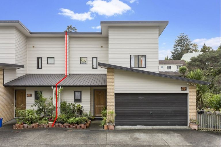 Photo of property in 10/17 Abbeygate Street, Birkdale, Auckland, 0626