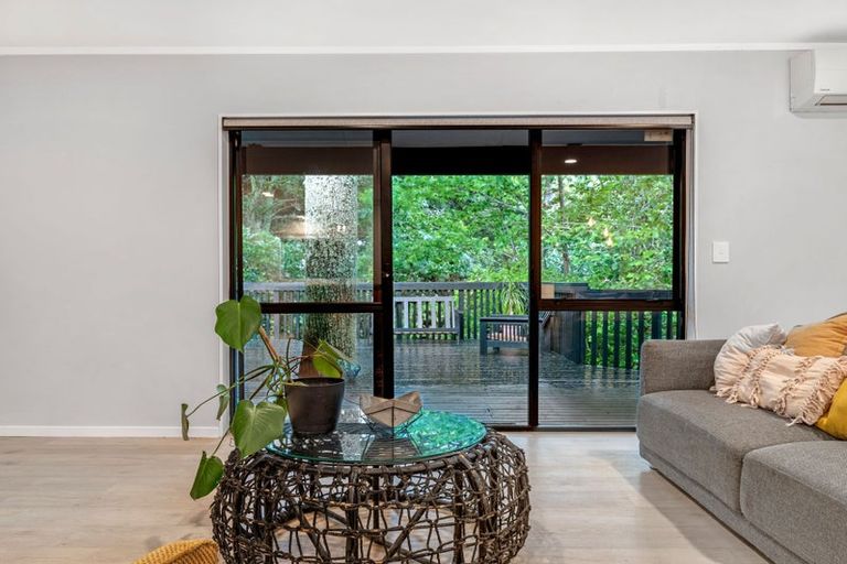 Photo of property in 21 Nyssa Place, Totara Heights, Auckland, 2105