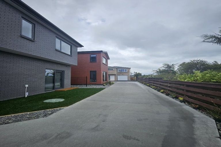 Photo of property in 40c Knightsbridge Drive, Forrest Hill, Auckland, 0620