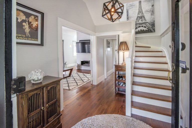 Photo of property in 1 Macky Avenue, Devonport, Auckland, 0624