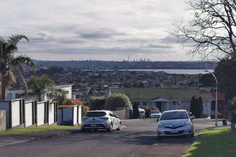Photo of property in 1a Etherege Place, Howick, Auckland, 2014