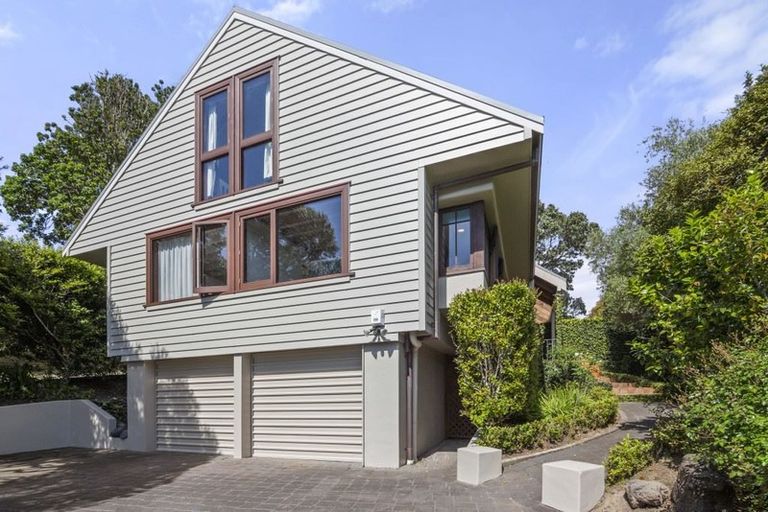 Photo of property in 9 Aotearoa Terrace, Murrays Bay, Auckland, 0630