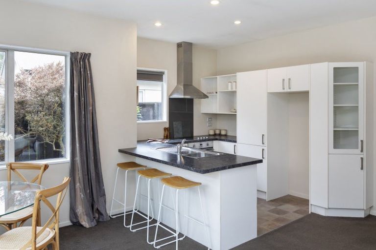 Photo of property in 4/6 Kauri Street, Riccarton, Christchurch, 8041