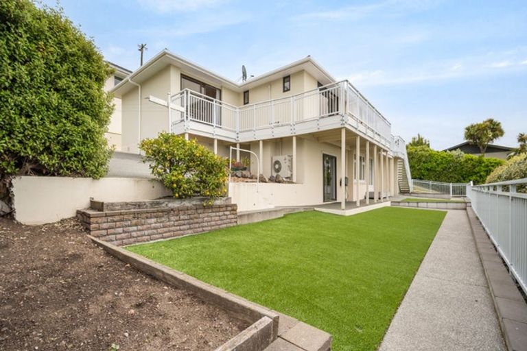 Photo of property in 9 Muritai Terrace, Mount Pleasant, Christchurch, 8081