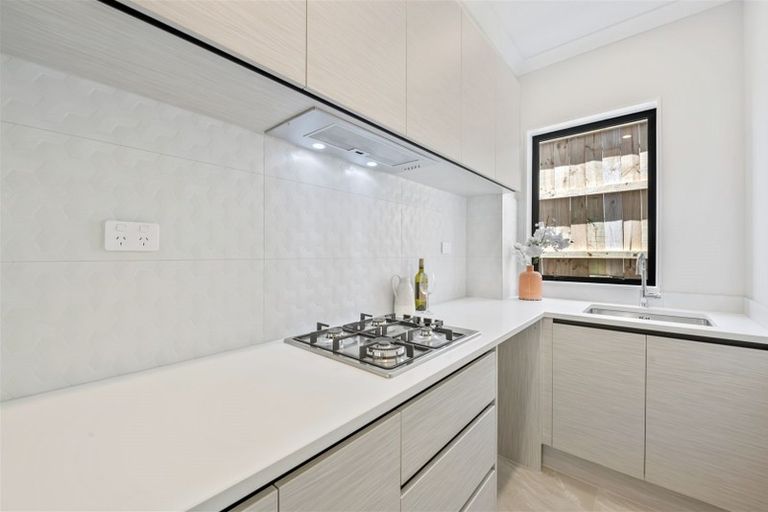 Photo of property in 3 Elevation Street, Flat Bush, Auckland, 2019