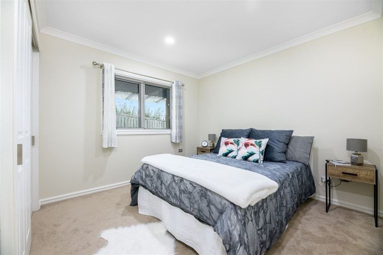 Photo of property in 44 Coventry Way, Long Bay, Auckland, 0630