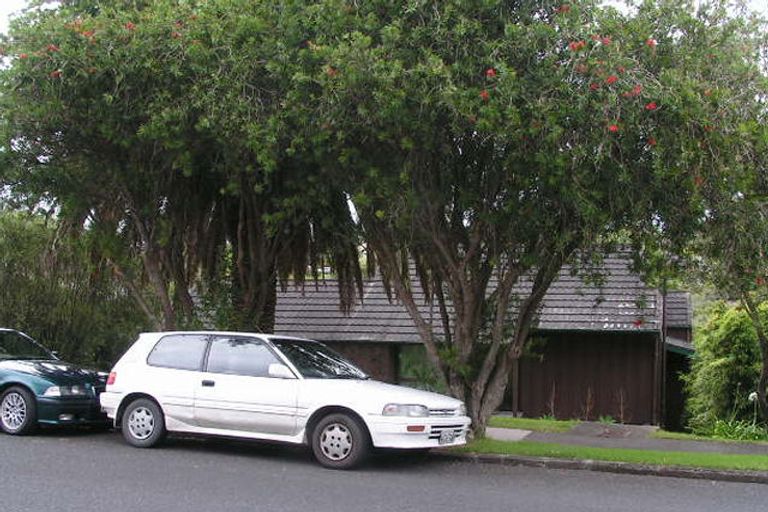 Photo of property in 2/15 Hart Road, Hauraki, Auckland, 0622