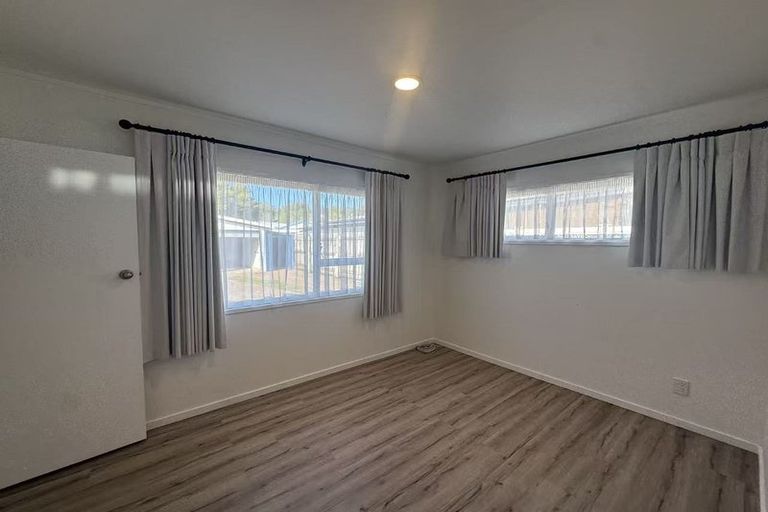Photo of property in 24 Lingfield Street, Glenfield, Auckland, 0629