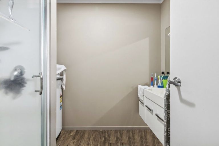 Photo of property in 9/102 Old Farm Road, Hamilton East, Hamilton, 3216