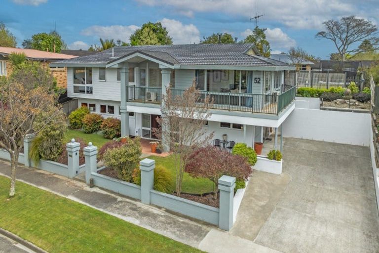 Photo of property in 52 Wikiriwhi Crescent, Awapuni, Palmerston North, 4412