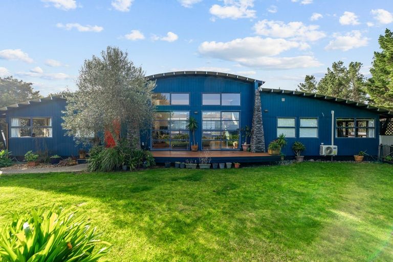 Photo of property in 66 Owhiwa Road, Parua Bay, Onerahi, 0192