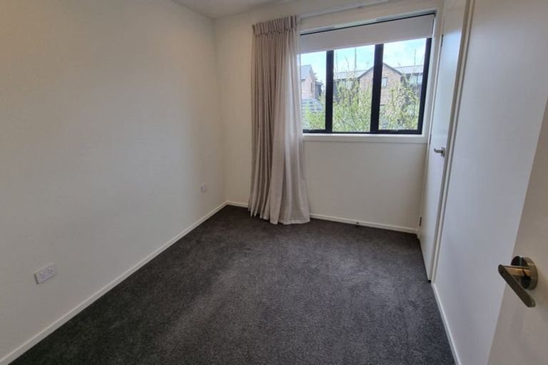 Photo of property in 7/63 Taikata Road, Te Atatu Peninsula, Auckland, 0610