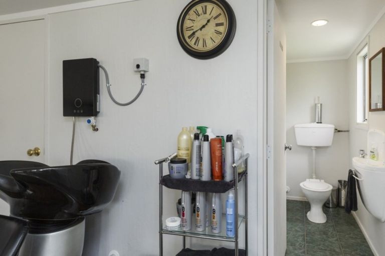 Photo of property in 7 Cedar Grove, Highbury, Palmerston North, 4412