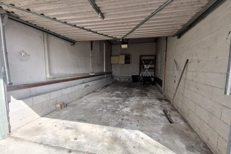 Photo of property in 2/462 Great South Road, Opaheke, Papakura, 2113