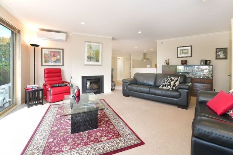 Photo of property in 25 Mariner Drive, Gulf Harbour, Whangaparaoa, 0930