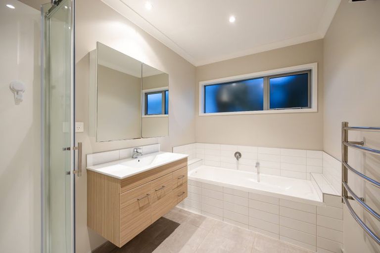 Photo of property in 3 Greenlink Rise, Long Bay, Auckland, 0630