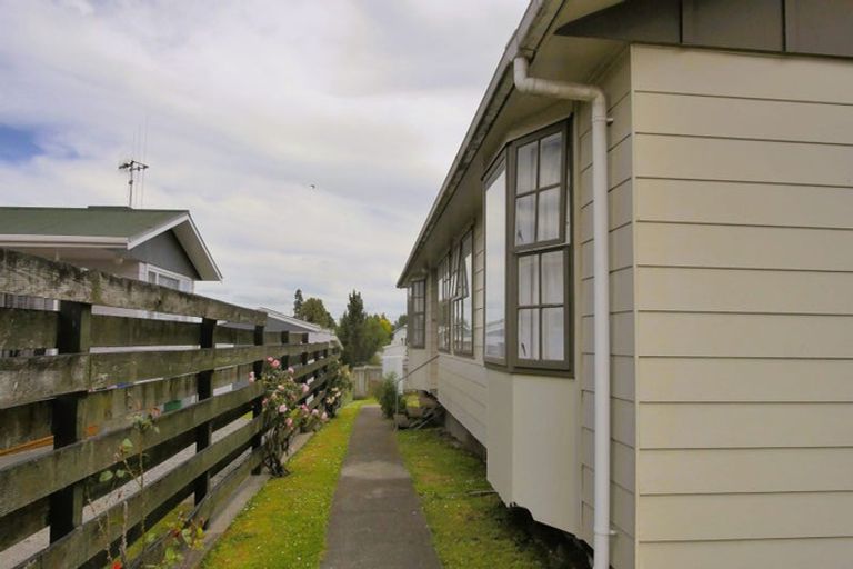 Photo of property in 15 Russell Street, Marton, 4710