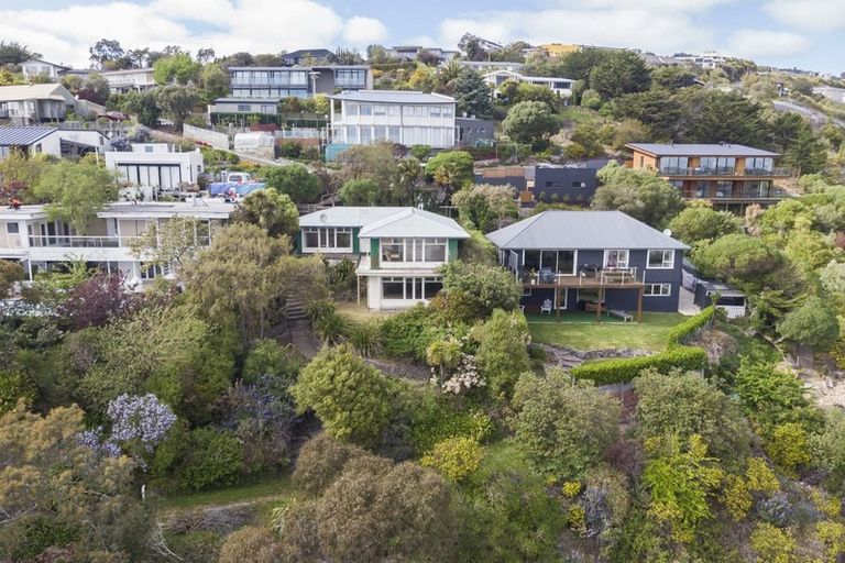 Photo of property in 15 Balmoral Lane, Redcliffs, Christchurch, 8081