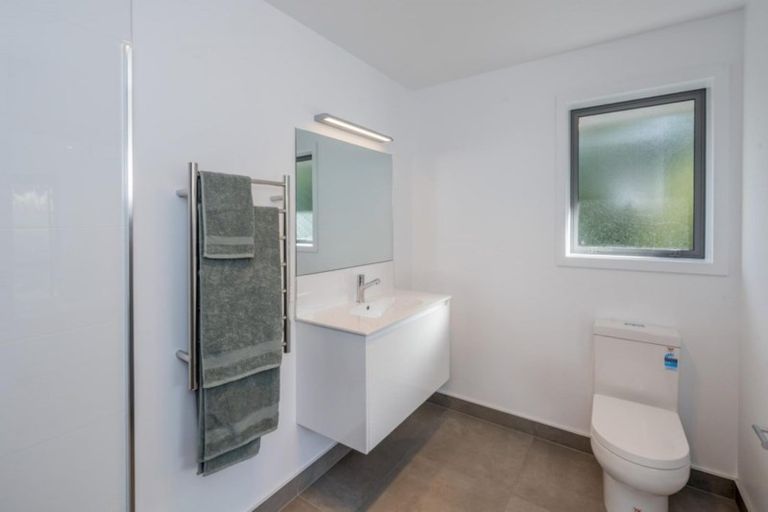 Photo of property in 25 Barry Curtis Place, Levin, 5510