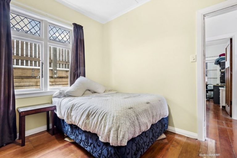 Photo of property in 33 Chilka Street, Berhampore, Wellington, 6023