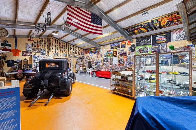 Photo of property in 456 Stoney Creek Road, Kelvin Grove, Palmerston North, 4470